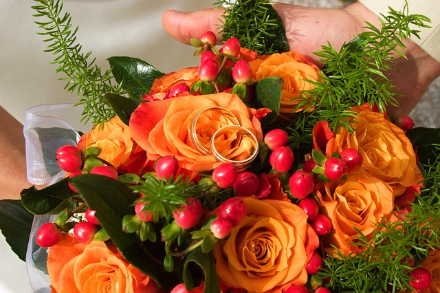 Bouquet Sposa Arancio.Bouquet Arancione Ecco I Fiori Per Un Matrimonio Allegro E Solare