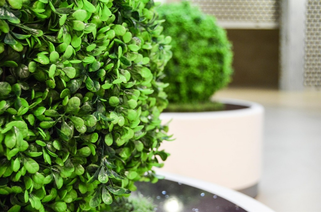 Piante artificiali da esterno, una soluzione per un giardino colorato in  ogni stagione - Lombarda Flor